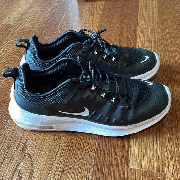 Nike Air Max Axis mens 8 - Picture 3 of 6
